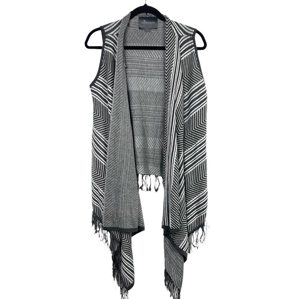 Paper Crane Gray White Chevron Stripe Open Front Hi Low Sleeveless Sweater Small